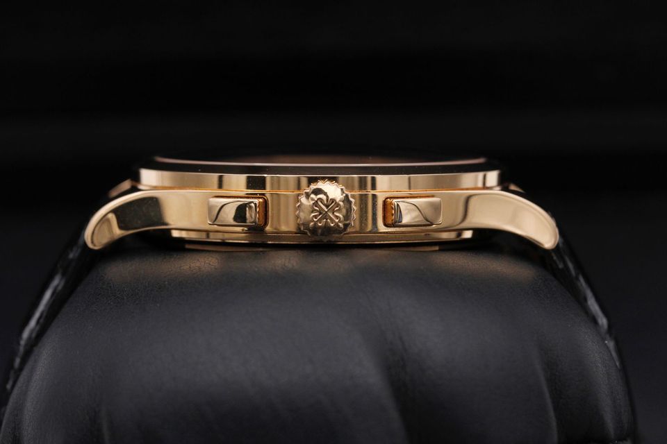 Patek Philippe Complications 5170R-010 Image 3